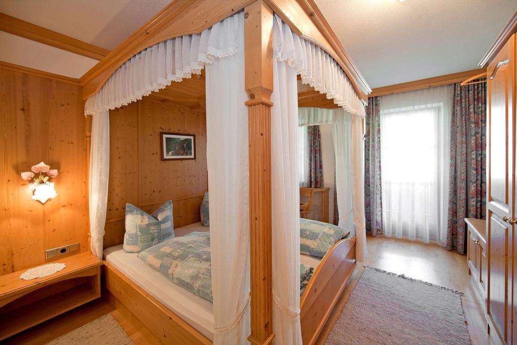 Hauser's Apartment *